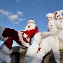 1-Le_Pere_Noel_et_les_Chuchoteuses_de_Poesie-mademoiselle_Paillette-10